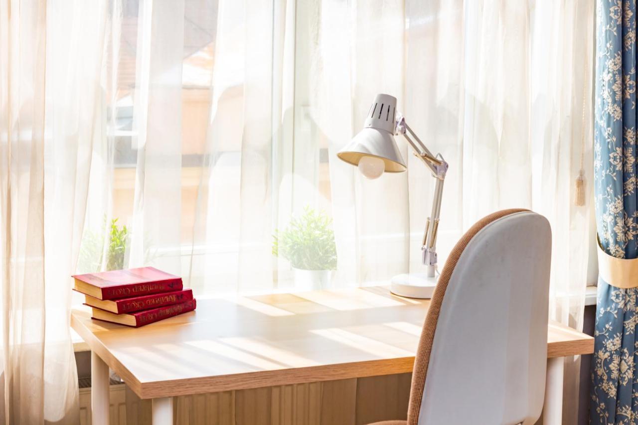 Classic Style Apartment In The Center Of Рига Екстер'єр фото