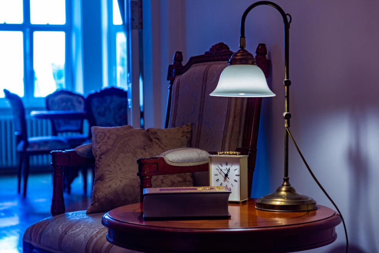 Classic Style Apartment In The Center Of Рига Екстер'єр фото